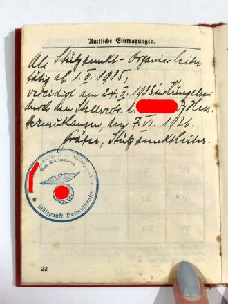 NSDAP Mitgliedsbuch Nr. 672487  für einen politischen Leiter der 1931 in die NSDAP eingeteten ist.