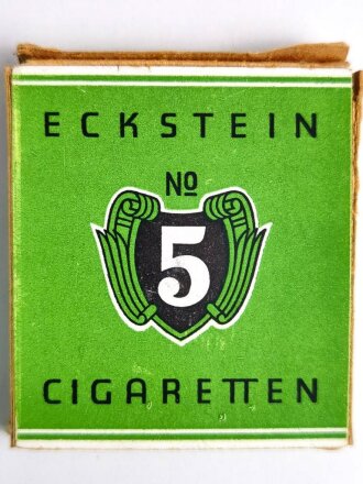 Pack "Eckstein No5" Zigaretten, ungeöffnet, Steuerbanderole mit Hakenkreuz