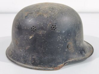 Stahlhelm Feuerwehr III.Reich. Originallack, ungereinigtes Stück