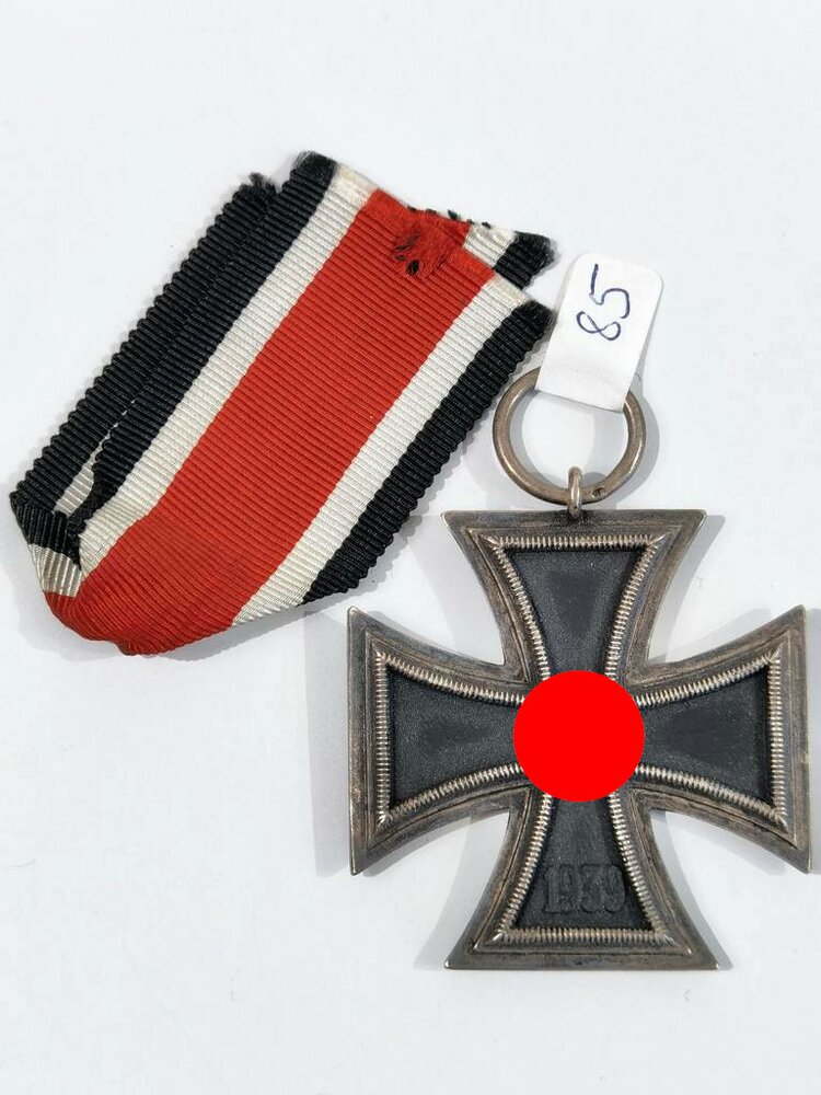 Avis sur EK2 Eisernes-kreuz-2-klasse-1939-mit-hersteller-98-im-bandring-fuer-rudolf-souval-wien-hakenkreuz-minimal-berieben~2