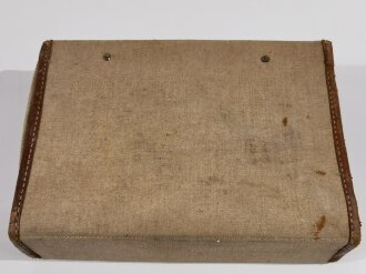 Luftschutz Verbandtasche in gutem Zustand, Maße 37 x 10 x 25cm