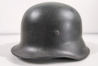 Feuerwehr Stahllelm III.Reich. Originallack, Größe 57