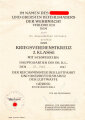 Vorläufige Besitzurkunde und Verleihungsurkunde zum Kriegsverdienstkreuz 2. Klasse mit Schwertern für einen Arzt,