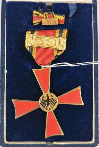 Bundesrepublik Deutschland, Verdienstkreuz am Bande des...