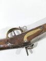 Württemberg, Perkussionsgewehr Bürgerwehr, Hersteller Sautter Stuttgart, Kaliber 17,2 mm, Gesamtlänge 142 cm, Gewicht 4,1 kg, Schaftreperatur mit Eisenbändern verstärkt, Haltefeder am Mündungsring fehlt, mit Schraube befestigt,