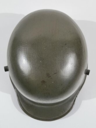 Stahlhelm Landespolizei Bayern 20iger Jahre ?. Originaler Weltkriegshelm , das Innenfutter mit div ersen Reparaturen, die Abzeichen Original