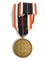 Kriegsverdienstmedaille " Für Kriegsverdienste " 1939 mit seltenem frühen Verleihungsband ( Orangefarbig )