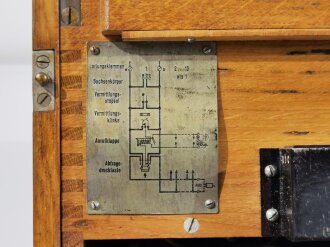 Kleiner Klappenschrank zu 10 Leitungen Wehrmacht, datiert 1944,  Funktion nicht geprüft