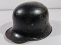 Stahlhelm aus den 1930iger Jahren. schwarzer Originallack, ungereinigtes Stück