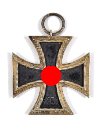 Eisernes Kreuz 2. Klasse 1939, Hersteller " 113 " im Bandring für " A. Aurich, Dresden ", Hakenkreuz minimal berieben, sonst guter Zustand, magnetisch