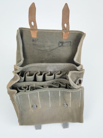 Tasche für Signalpatronen zur Leuchtpistole 42 der Wehrmacht. Sehr guter Gesamtzustand,datiert 1941