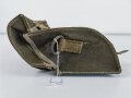 Tasche für Signalpatronen zur Leuchtpistole 42 der Wehrmacht. Sehr guter Gesamtzustand,datiert 1941