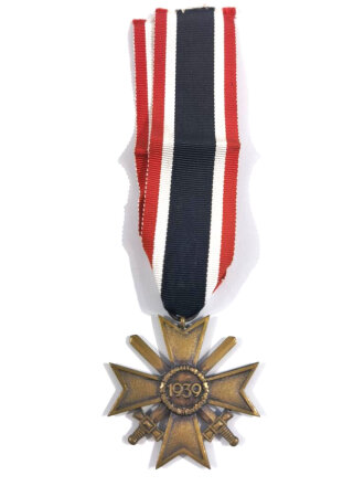 Kriegsverdienstkreuz 2. Klasse1939 mit Schwertern, ohne Hersteller, Buntmetall am Band