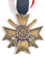 Kriegsverdienstkreuz 2. Klasse1939 mit Schwertern, ohne Hersteller, Buntmetall am Band