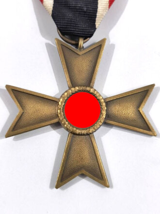 Kriegsverdienstkreuz 2. Klasse1939 ohne Schwerter, ohne Hersteller, Buntmetall , am Band