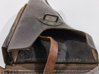 Koffertasche für P38 der Wehrmacht, datiert 1944, getragenes Stück in gutem Gesamtzustand