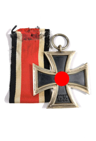 Eisernes Kreuz 2.Klasse 1939 mit Band, Hakenkreuz mit...