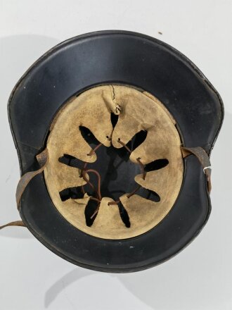 Stahlhelm Luftschutz, anscheinend in der DDR weiterverwendet, Kopfgröße 57