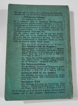 "Der Dienstunterricht im Reichsheer - Ein Handbuch für den deutschen Soldaten" datiert 1934, 500 Seiten