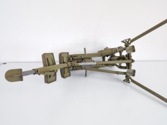 Lafette für MG34 der Wehrmacht. Datiert 1941, überlackiertes Stück