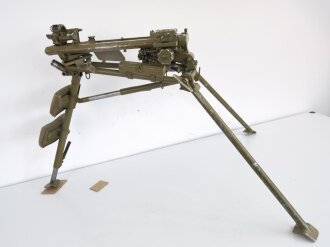 Lafette für MG34 der Wehrmacht. Datiert 1941, überlackiertes Stück