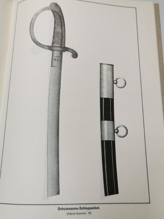 Waffengeschichte "Blankwaffen der Kaiserzeit" Teil II: Preußische und neutrale Polizei- und Beamtenwaffen, Folge W 103, DIN A4, ca. 15 Seiten, aus Raucherhaushalt