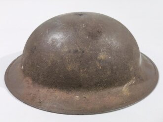 U.S. 1. Weltkrieg Stahlhelm Modell 1917. Komplett mit Innenfutter und Kinnriemen, Originallack. Größe 56