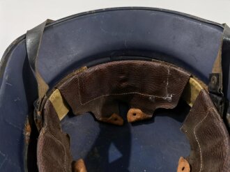 Stahlhelm Luftschutz. Guter Zustand, Farbfrisches Stück , Kinnriemen und Innenfutter aus Ersatzmaterial