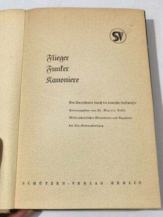 "Flieger Funker Kanoniere - Ein Querschnitt durch die deutsche Luftwaffe", datiert 1938, 131 Seiten, aus Raucherhaushalt