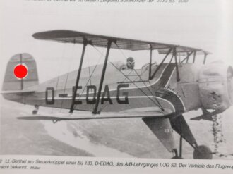 Die Flugzeugführer - Ausbildung der Deutschen Luftwaffe 1935 - 1945 Band I, Von der Grundausbildung bis zur Blindflugschule, Sven Carlsen Michael Meyer, 496 Seiten, DIN A4, gebraucht, aus Raucherhaushalt