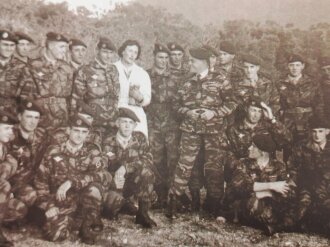 De la Cavalerie Aux Forces Speciales, L`histoire du 13e Regiment de Dragons Parachutistes, Jean - Dominique Merchet presente,, 207 Seiten, DIN A4, gebraucht, aus Raucherhaushalt