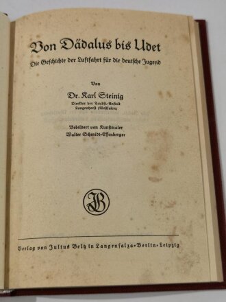 "Von Pädalus bis Udet", datiert 1935, fleckig, 136 Seiten, DIN A5, aus Raucherhaushalt