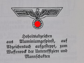 "Uniformen der Deutschen Wehrmacht", einschließlich Ausrüstung und Seitenwaffen, DIN A5,  aus Raucherhaushalt