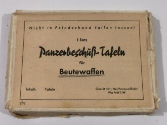 Umkarton für "1 Satz Panzerbeschuß-Tafeln für Beutewaffen", stark gebraucht und eingerissen