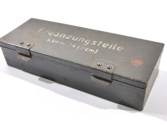 Kasten "Ergänzungsteile Gr.W.34 ( 8cm)". Originallack, ungereinigtes Stück