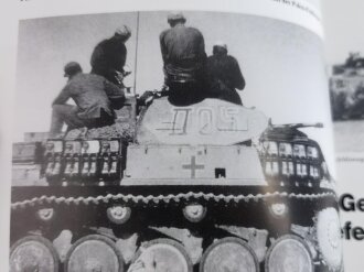 Waffen - Arsenal Band Special Band 20, "Gepanzerte Funkwagen und Befehlspanzer in der Wehrmacht", 48 Seiten, DIN A4