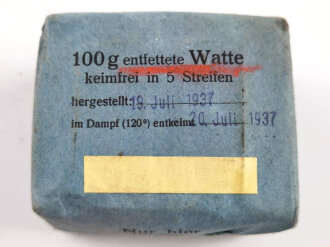 Pack " 100g entfettet Watte" datiert 1937,  gehört so unser anderem in Verbandkästen Wehrmacht und Luftschutz