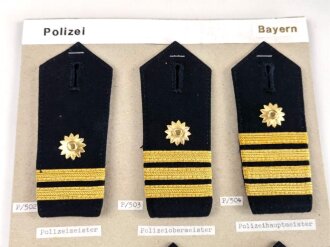 Polizei Bayern, Konvolut aus einzelnen Schulterklappen...