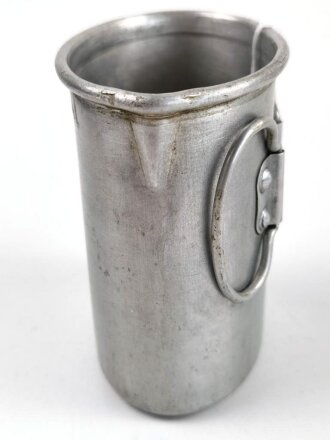 Trinkbecher Wehrmacht aus Aluminium, datiert 1940