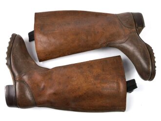 Paar Marschstiefel für Mannschaften der Wehrmacht. Ungeschwärtzes, nicht getragenes Paar. Sohlenlänge 27cm