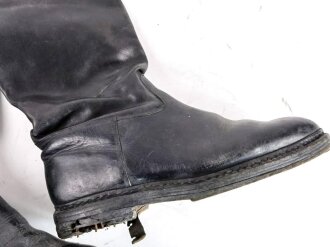 Paar Stiefel für Offiziere aus der Zeit des 2.Weltkrieg. Ungereinigtes Paar, Sohlenlänge 30,5cm