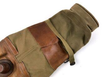 U.S. WWII 1917A1 Browning .30cal Machine Gun M7 Canvas and Leather Cover . Good condition, with carrying strap