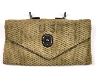 U.S. WWII Bandage pouch. Khaki, dated 1942, used