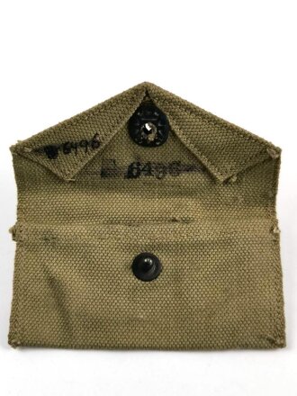 U.S. WWII Bandage pouch. Khaki, dated 1942, unused