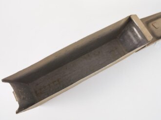 Gurtkasten Wehrmacht. Aluminium, datiert 1939, vermutlich neuzeitlich lackiert. Ungereinigtes Stück