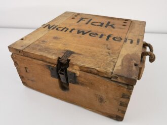 Transportkasten für Flak Zünder der Wehrmacht. Ungereinigtes Stück, Packzettel von 1944