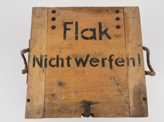 Transportkasten für Flak Zünder der Wehrmacht. Ungereinigtes Stück, Packzettel von 1944