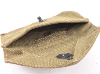 U.S. WWII Bandage pouch. Khaki, used