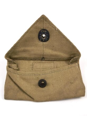 U.S. WWII Bandage pouch. Khaki, dated 1942, used