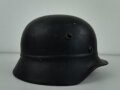 Stahlhelm Luftschutz. Ausschusshelm ( Fehler am mitgeprägten Lüftungsbolzen ) daher mit der Sicke versehen und als Luftschutzhelm verwendet. Originallack, hatte niemals ein Emblem